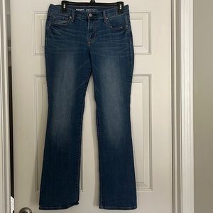 Old navy Curry mid rise, jeans. Size 6 short.